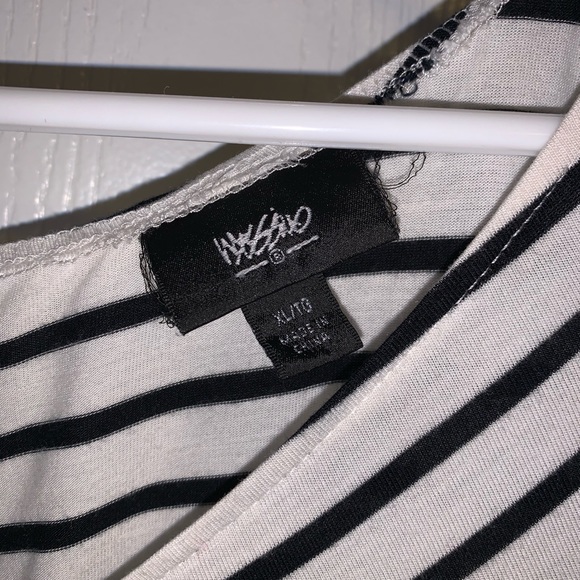 🚨4/$11🚨Target top - Picture 3 of 4